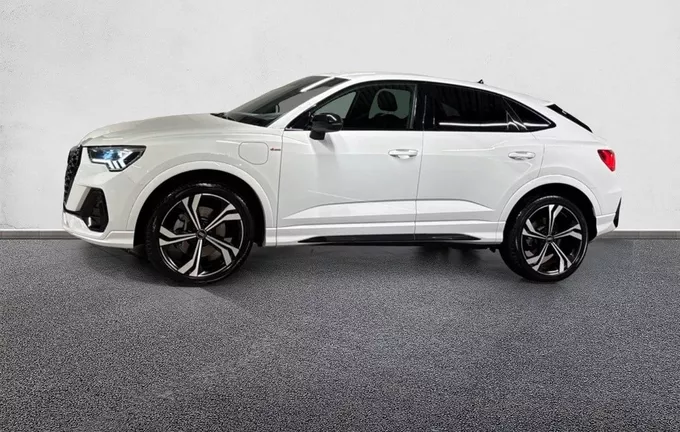 AUDI Q3 Sportback 45 TFSIe 245 ch S tronic 6 S line extérieur côté gauche 2131037