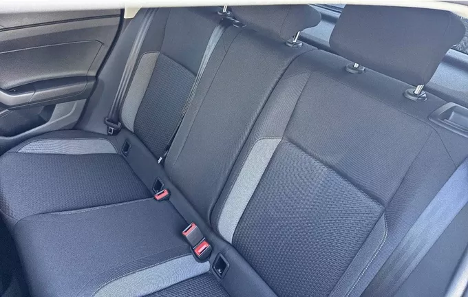 VOLKSWAGEN POLO 1.0 TSI 95 S&S DSG7 VW Edition extérieur arrière 6094