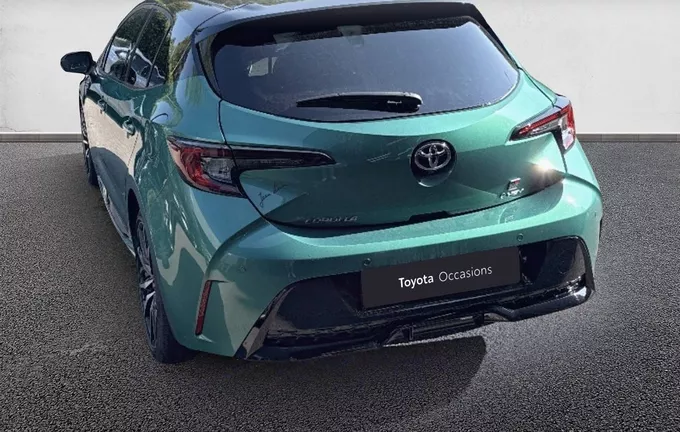 TOYOTA COROLLA HYBRIDE 140ch GR Sport extérieur trois quart arrière gauche 1103755