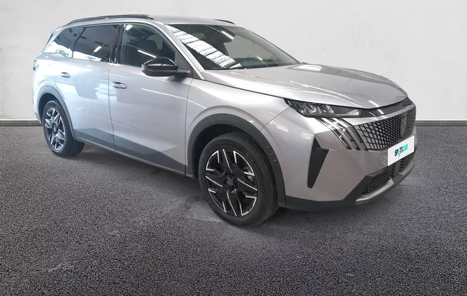 PEUGEOT 5008 Hybrid 145 ch e-DCS6 Allure extérieur trois quart avant droit 945812