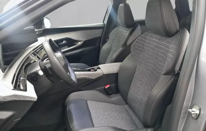 PEUGEOT 5008 Hybrid 145 ch e-DCS6 Allure photo 11 945812