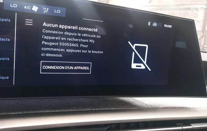 PEUGEOT 5008 Hybrid 145 ch e-DCS6 Allure photo 18 945812