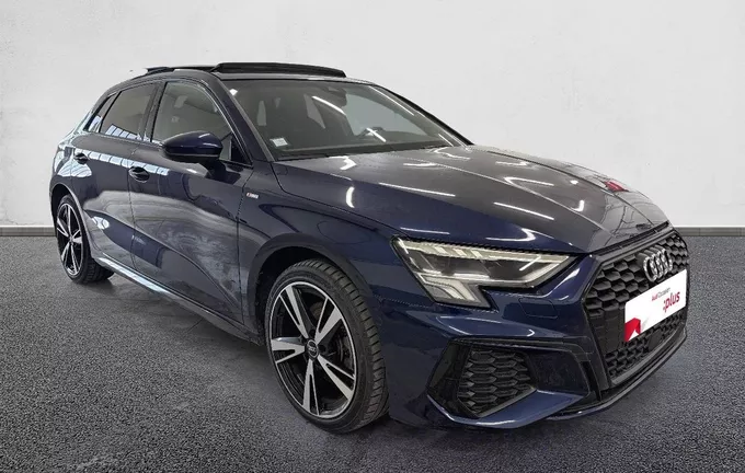 AUDI A3 Sportback 40 TFSIe 204 S tronic 6 S Line extérieur trois quart avant droit 2130359