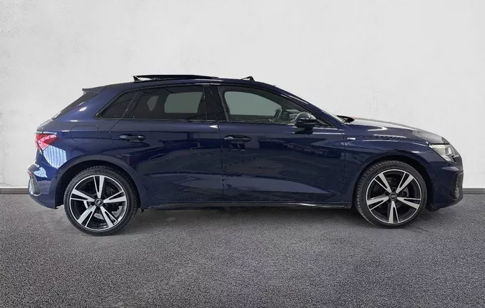 AUDI A3 Sportback 40 TFSIe 204 S tronic 6 S Line extérieur côté droit 2130359