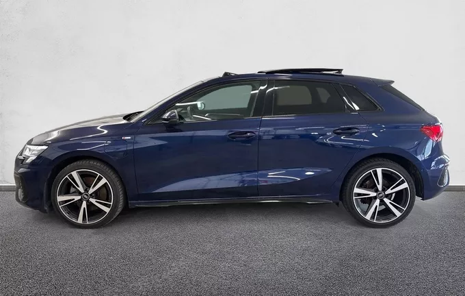 AUDI A3 Sportback 40 TFSIe 204 S tronic 6 S Line extérieur côté gauche 2130359