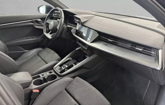 AUDI A3 Sportback 40 TFSIe 204 S tronic 6 S Line photo 11 2130359