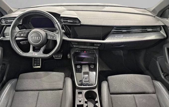 AUDI A3 Sportback 40 TFSIe 204 S tronic 6 S Line photo 18 2130359