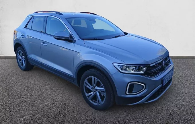 VOLKSWAGEN T-ROC 1.5 TSI EVO2 150 Start/Stop DSG7 VW Edition extérieur trois quart avant droit 2126781