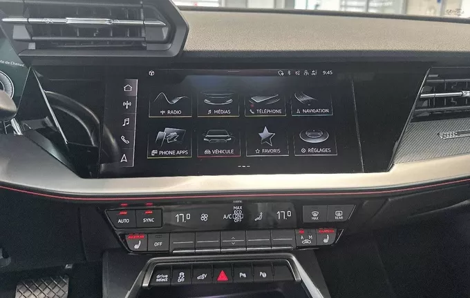 AUDI A3 Sportback 40 TFSIe 204 S tronic 6 Design Luxe photo 14 2130391