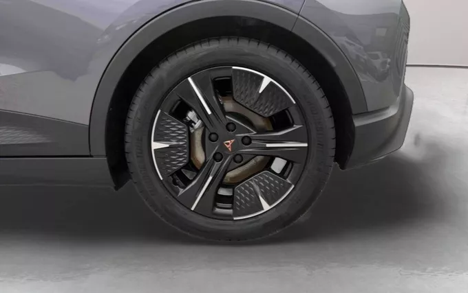 CUPRA RAVAL 136 ch Plus photo 9 4736