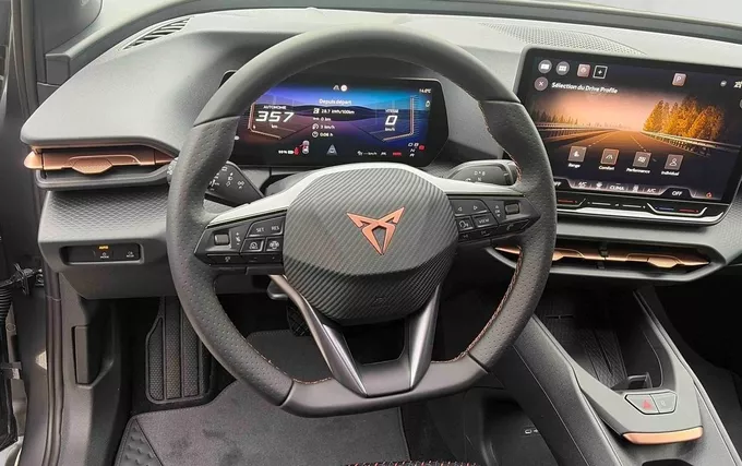 CUPRA RAVAL 136 ch Plus photo 12 4736