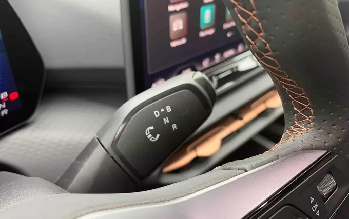 CUPRA RAVAL 136 ch Plus photo 13 4736