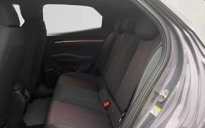 CUPRA RAVAL 136 ch Plus photo 17 4736