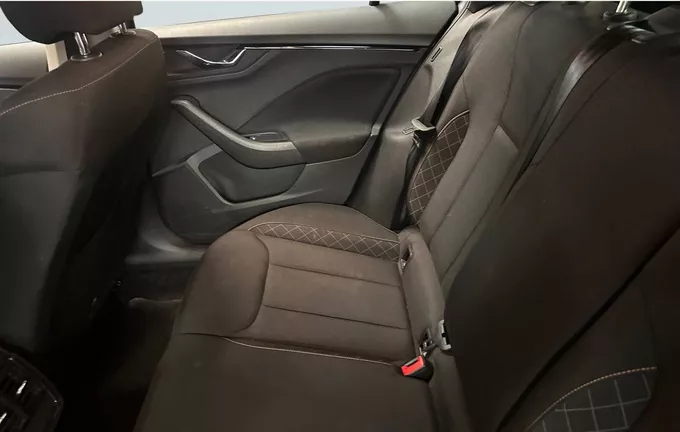 SKODA KAMIQ 1.0 TSI Evo 110 ch DSG7 Ambition extérieur arrière 2130504