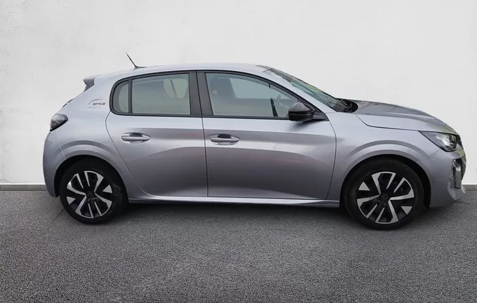 PEUGEOT 208 100 S&S BVM6 Style photo 17 944352