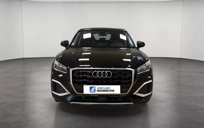 AUDI Q2 35 TFSI 150 S tronic 7 Design Luxe extérieur avant 213655