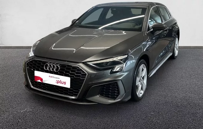 AUDI A3 Sportback 40 TFSIe 204 S tronic 6 S Line extérieur trois quart avant gauche 2130694