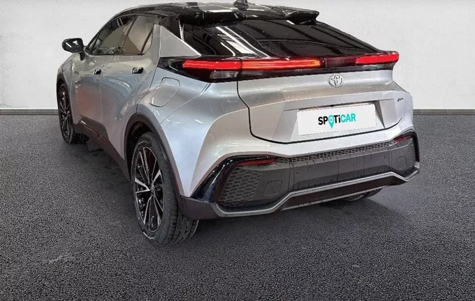 TOYOTA C-HR Hybride 140 Collection extérieur trois quart avant droit 1102081
