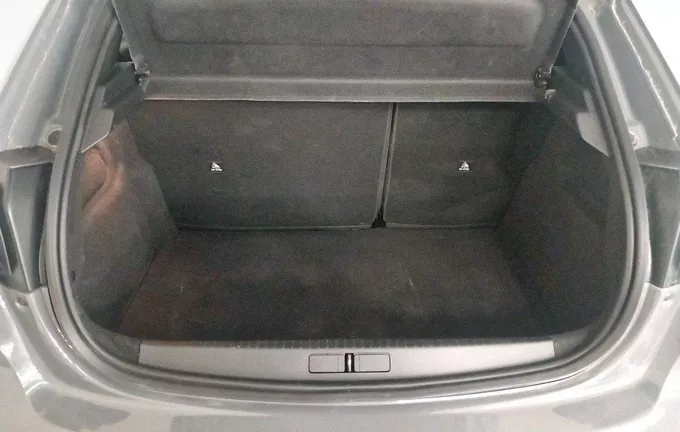 PEUGEOT 208 Hybrid 110 e-DCS6 Allure extérieur arrière 943963
