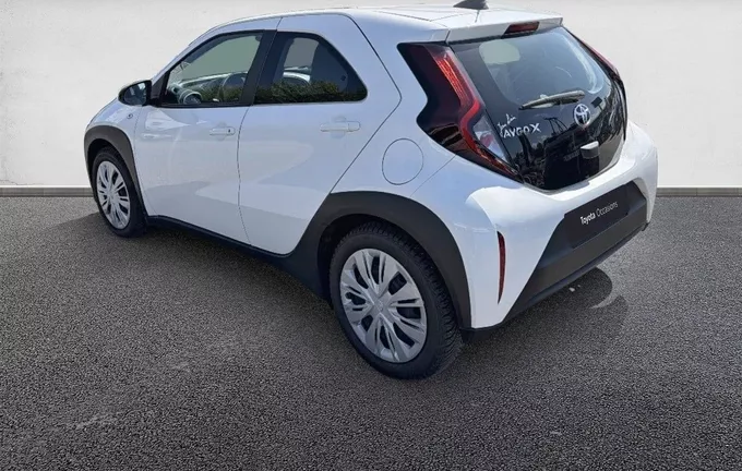 TOYOTA AYGO X 1.0 VVT-i 72 S-CVT Dynamic extérieur trois quart arrière gauche 1103443