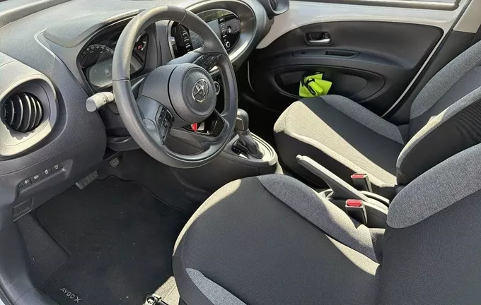 TOYOTA AYGO X 1.0 VVT-i 72 S-CVT Dynamic photo 11 1103443