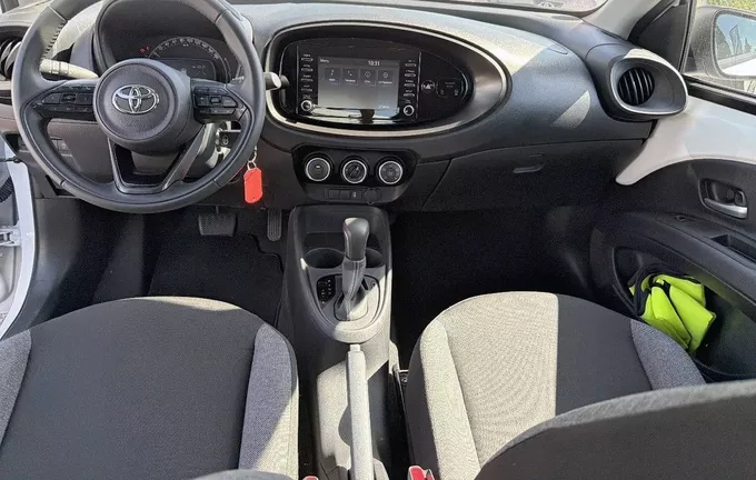 TOYOTA AYGO X 1.0 VVT-i 72 S-CVT Dynamic photo 18 1103443