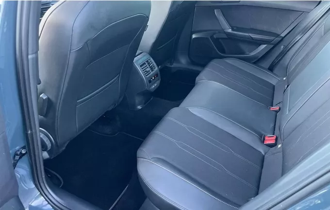 CUPRA FORMENTOR 1.4 e-HYBRID 204 ch DSG6 V extérieur arrière 560731
