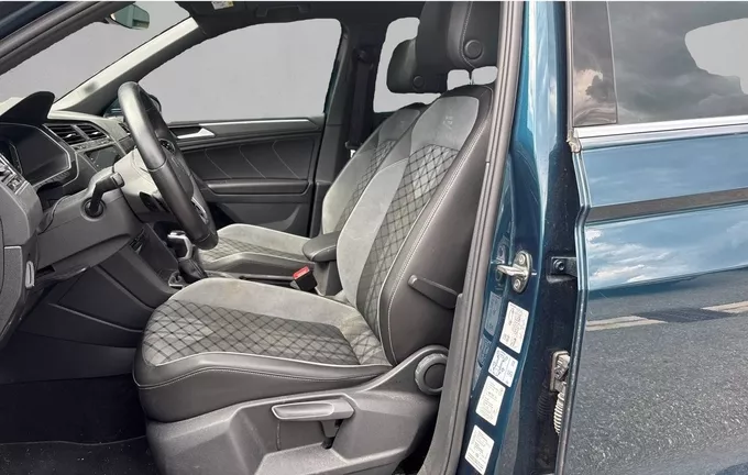 VOLKSWAGEN TIGUAN 1.4 eHybrid 245ch DSG6 R-Line extérieur trois quart arrière droit 2129572