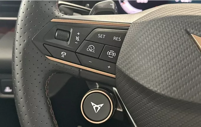 CUPRA TERRAMAR 1.5 eTSI Hybrid 150 ch DSG7 V photo 19 2129405