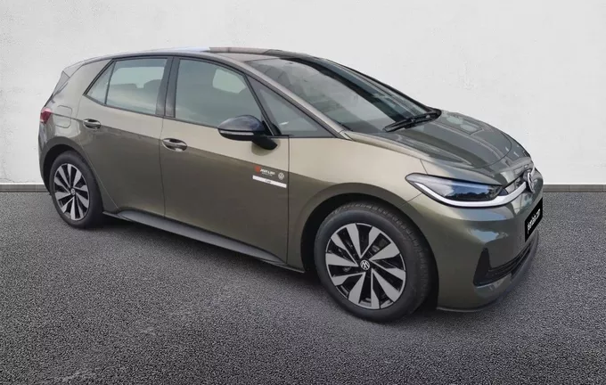VOLKSWAGEN ID.3 Neo 50 kWh Life extérieur trois quart avant droit 9659