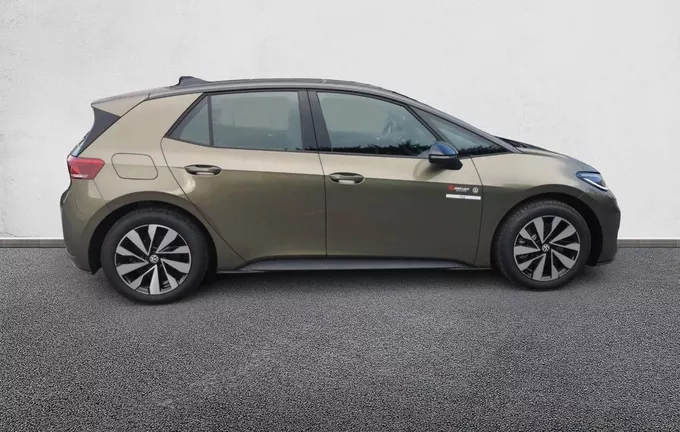 VOLKSWAGEN ID.3 Neo 50 kWh Life extérieur côté droit 9659