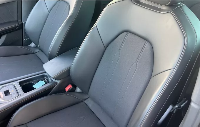 CUPRA FORMENTOR eHybrid 204 ch DSG6 V extérieur trois quart arrière droit 560733