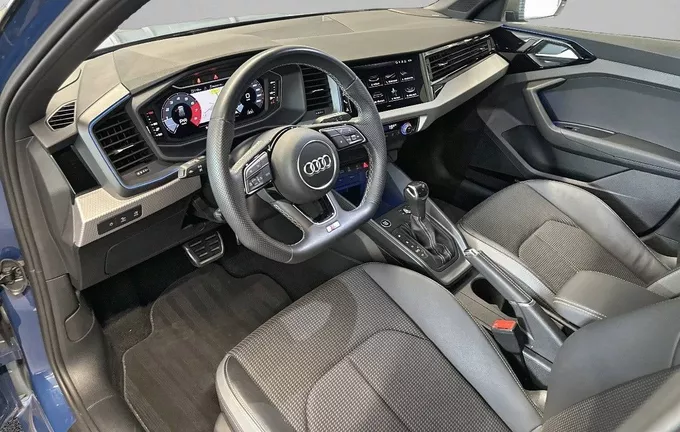 AUDI A1 Sportback 40 TFSI 207 ch S tronic 7 Compétition photo 11 2129203