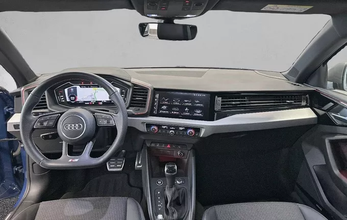 AUDI A1 Sportback 40 TFSI 207 ch S tronic 7 Compétition photo 18 2129203