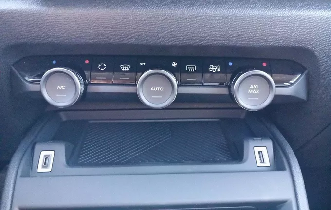 CITROEN C4 Hybride 145 e-DCS6 Max photo 21 057675