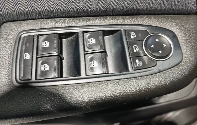 RENAULT CLIO TCe 90 Techno photo 18 944742