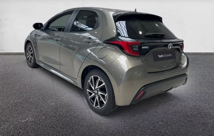 TOYOTA YARIS Hybride 116h Design extérieur trois quart arrière gauche 1103391