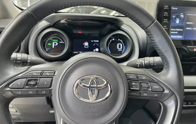 TOYOTA YARIS Hybride 116h Design photo 12 1103391