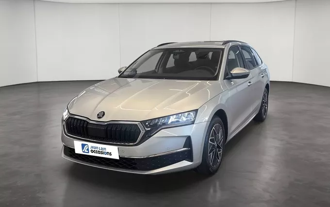 SKODA OCTAVIA Combi 2.0 TDI 150 ch SCR DSG7 Selection extérieur trois quart avant gauche 2131913
