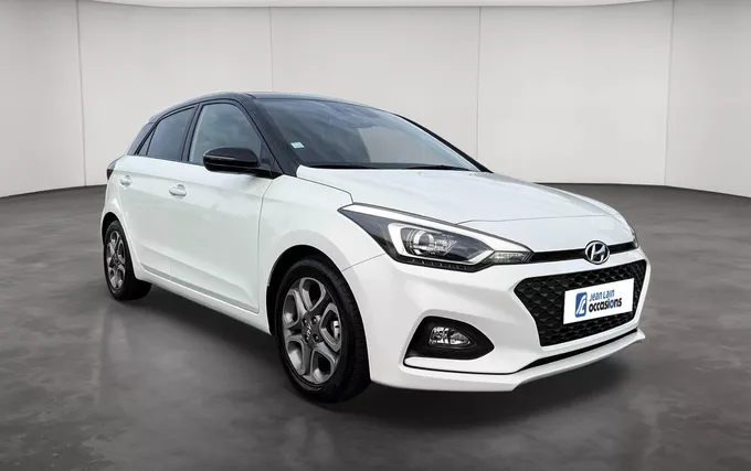HYUNDAI I20 1.2 84 Intuitive extérieur trois quart avant droit 14087