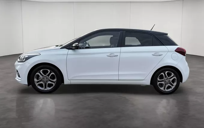 HYUNDAI I20 1.2 84 Intuitive extérieur côté gauche 14087