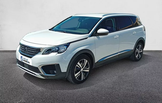 PEUGEOT 5008 BlueHDi 130ch S&S BVM6 Allure extérieur trois quart avant gauche 560609
