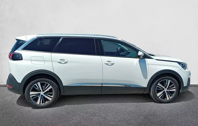 PEUGEOT 5008 BlueHDi 130ch S&S BVM6 Allure extérieur côté droit 560609