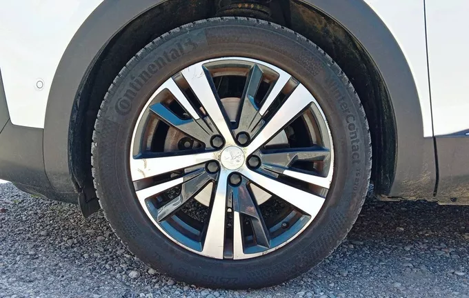 PEUGEOT 5008 BlueHDi 130ch S&S BVM6 Allure photo 9 560609