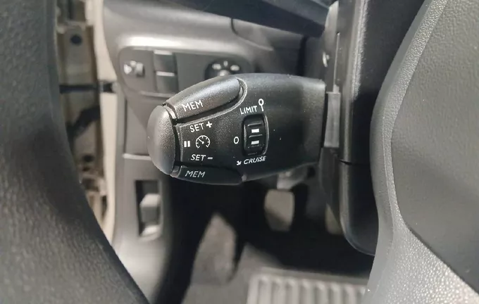 CITROEN C3 PureTech 83 ch BVM5 Plus photo 18 945599