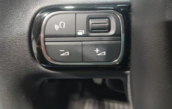 CITROEN C3 PureTech 83 ch BVM5 Plus photo 20 945599