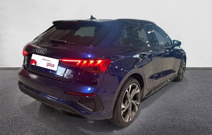 AUDI A3 Sportback 40 TFSI 190 S tronic 7 Quattro S Line extérieur trois quart arrière droit 2131201