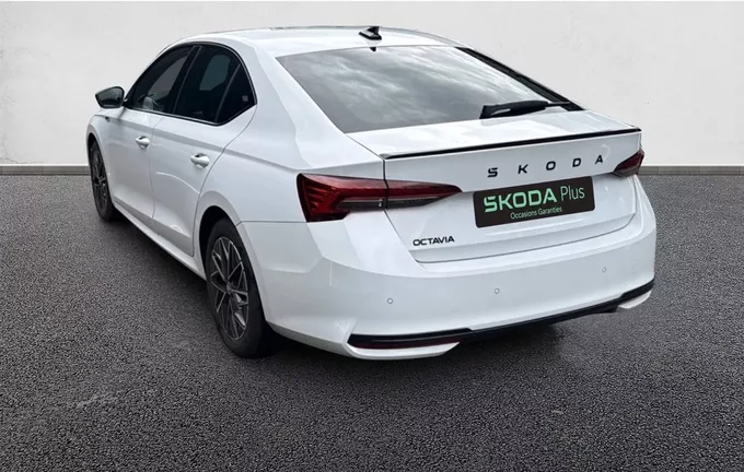 SKODA OCTAVIA 2.0 TDI 150 ch SCR DSG7 Sportline photo 11 2125003