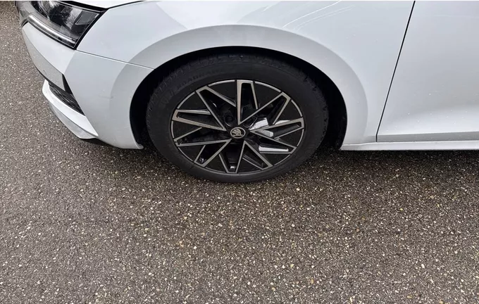 SKODA OCTAVIA 2.0 TDI 150 ch SCR DSG7 Sportline photo 12 2125003