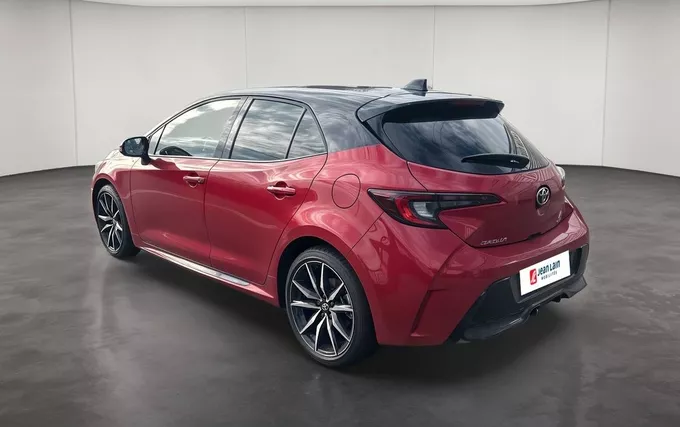TOYOTA COROLLA HYBRIDE 140ch GR Sport extérieur trois quart arrière gauche 215406